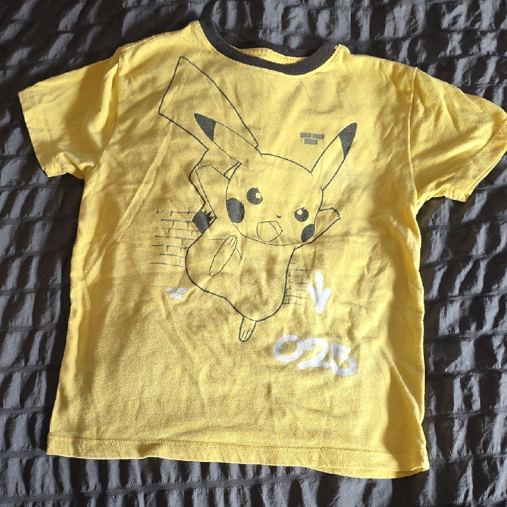 Pokemon Yellow Pikachu Short Sleeve Tee